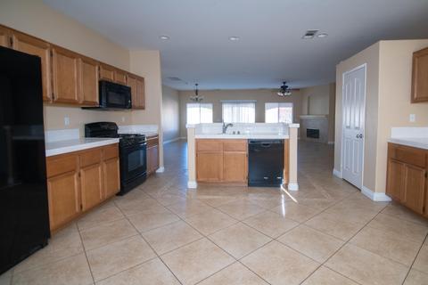 41311 Redhawk St, Indio, CA 92203 photo 11
