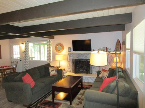 906 Mountain Ln, Big Bear City, CA 92314 photo 10