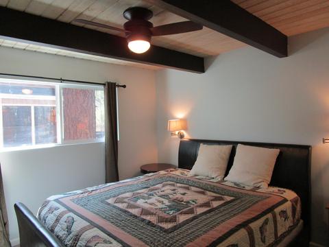 906 Mountain Ln, Big Bear City, CA 92314 photo 18