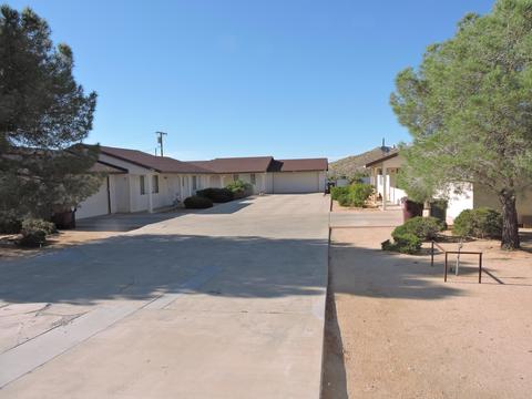 57740 Ivanhoe Dr, Yucca Valley, CA 92284 photo 4