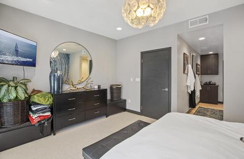233 Elm Ave, Long Beach, CA 90802 photo 17