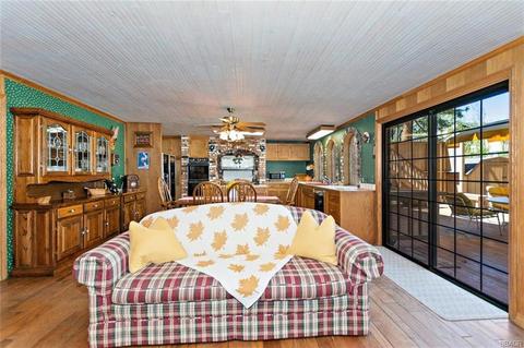 39828 Lakeview Dr, Big Bear Lake, CA 92315 photo 9