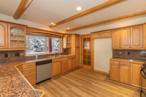 998 Ash Ln, Big Bear City, CA 92314 photo 10