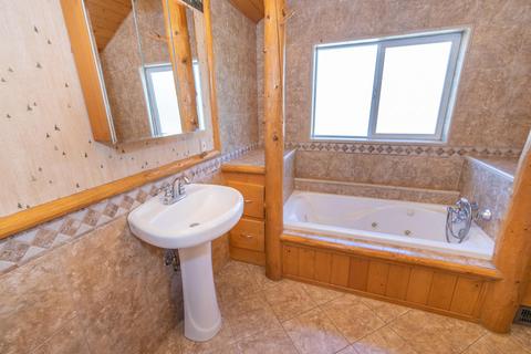998 Ash Ln, Big Bear City, CA 92314 photo 20