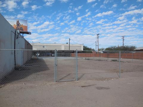 394 W Hamilton Ave, El Centro, CA 92243 photo 1