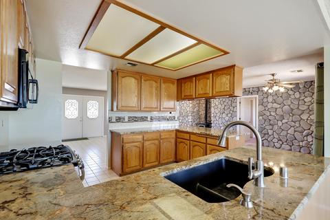 7341 Chippewa Trl, Yucca Valley, CA 92284 photo 12