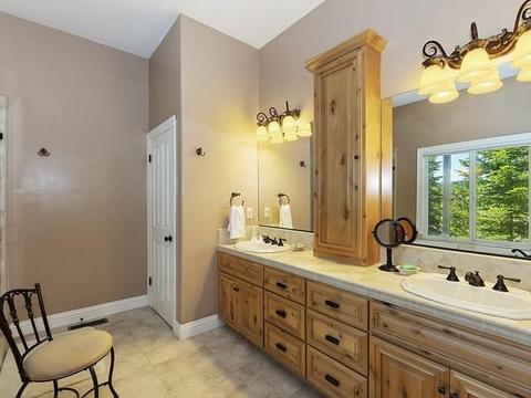 649 Sutter Ln, Lake Arrowhead, CA 92352 photo 5