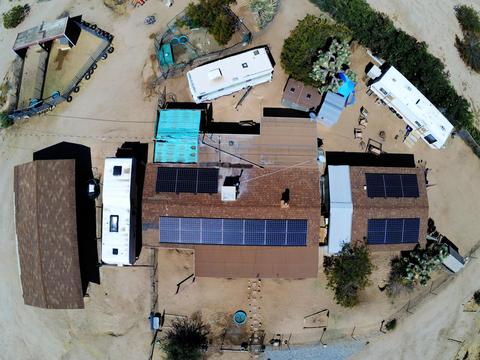 5466 Yucca Mesa Rd, Yucca Valley, CA 92284 photo 2