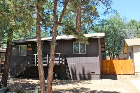 468 Vista Ave, Sugarloaf, CA 92386 photo 3
