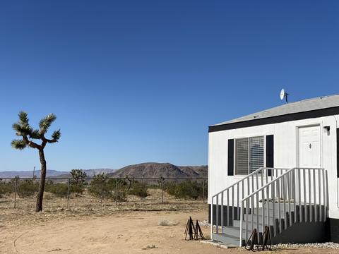 335 Landers Ln, Landers, CA 92285 photo 2