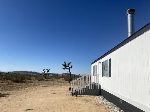 335 Landers Ln, Landers, CA 92285 photo 4