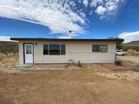 5252 El Reposo St, Joshua Tree, CA 92252 photo 2