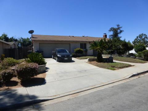 536 Sancado Ter, Fallbrook, CA 92028 photo 2