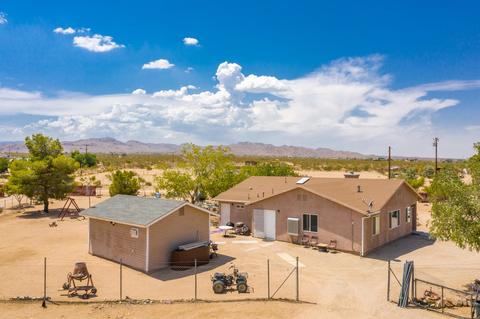 1525 Dakota Ln, Landers, CA 92285 photo 2