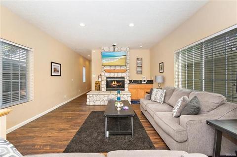 613 Riverside, Sugarloaf, CA 92386 photo 4