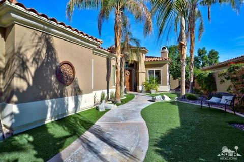 360 Tomahawk Dr, Palm Desert, CA 92211 photo 2