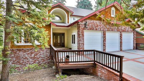 245 Chipmunk Dr, Lake Arrowhead, CA 92352 photo 1
