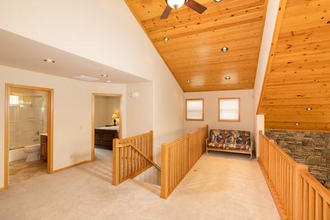 39692 Lake Dr, Big Bear Lake, CA 92315 photo 14