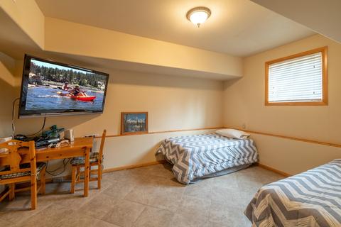 39692 Lake Dr, Big Bear Lake, CA 92315 photo 23