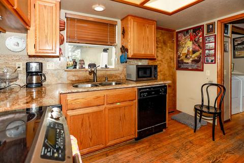 1249 Kayah Dr, Big Bear City, CA 92314 photo 15