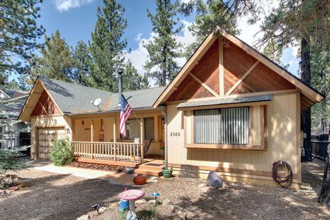 2065 3rd Ln, Big Bear City, CA 92314 photo 3