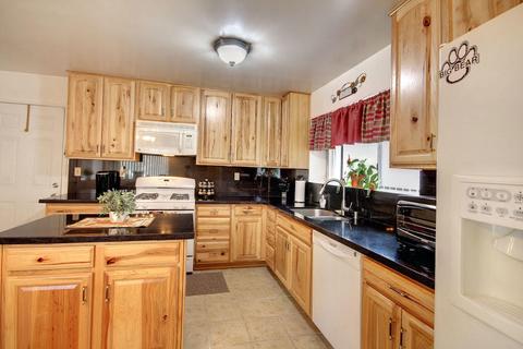 2065 3rd Ln, Big Bear City, CA 92314 photo 13