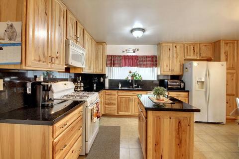 2065 3rd Ln, Big Bear City, CA 92314 photo 12