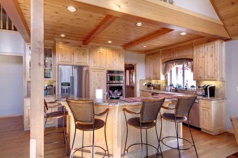 315 Starlight Cir, Big Bear Lake, CA 92315 photo 11