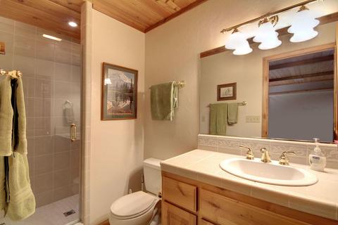 315 Starlight Cir, Big Bear Lake, CA 92315 photo 24