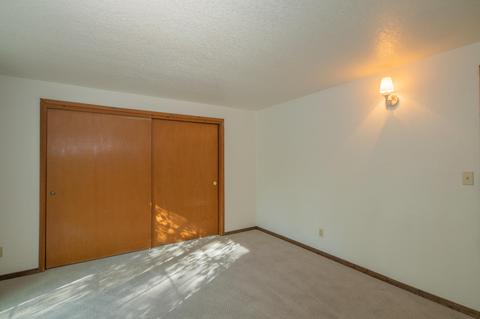 956 Tinkerbell Ave, Big Bear City, CA 92314 photo 16