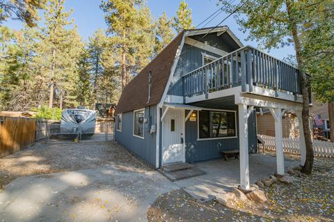 956 Tinkerbell Ave, Big Bear City, CA 92314 photo 3