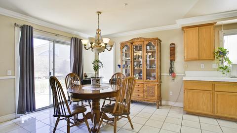 5369 Huntmaster Ln, Fontana, CA 92336 photo 3