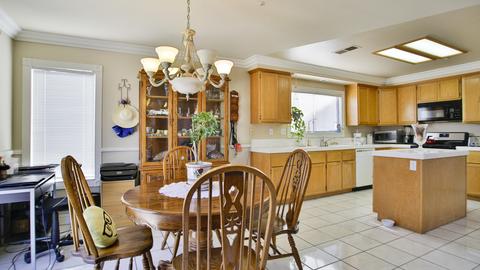 5369 Huntmaster Ln, Fontana, CA 92336 photo 9