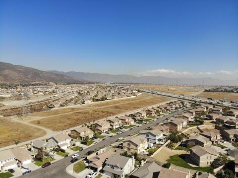 5369 Huntmaster Ln, Fontana, CA 92336 photo 46