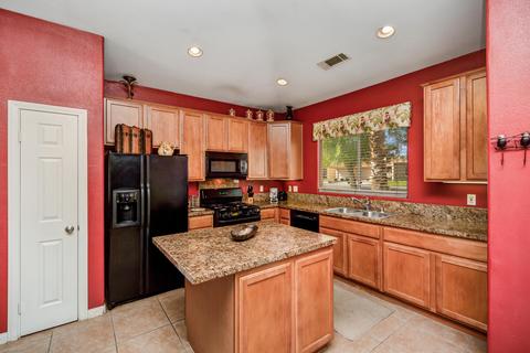 48998 Taylor St, Indio, CA 92201 photo 5