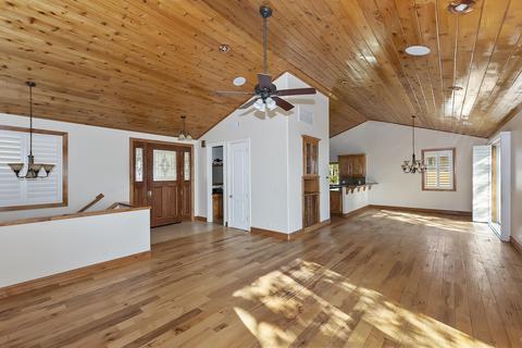 30034 Magic Dr, Running Springs, CA 92382 photo 10