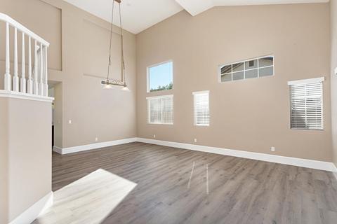 440 Alyssum Way, Oceanside, CA 92057 photo 4