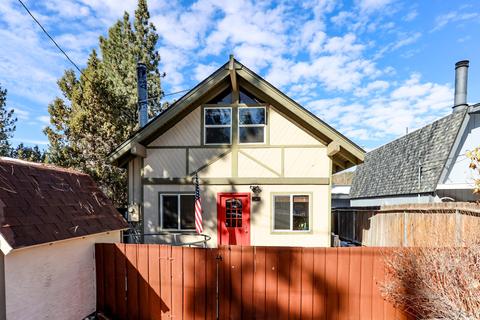 2085 10th Ln, Big Bear City, CA 92314 photo 1