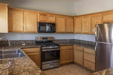 7635 Elwood St, Joshua Tree, CA 92252 photo 4