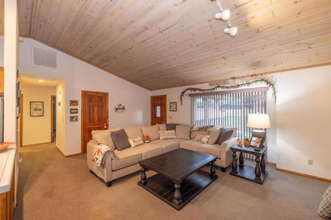 198 Turlock Dr, Big Bear City, CA 92314 photo 8