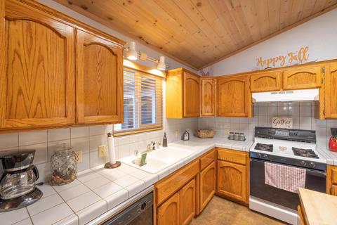 198 Turlock Dr, Big Bear City, CA 92314 photo 16