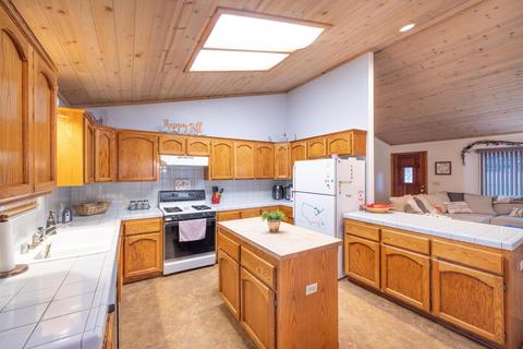 198 Turlock Dr, Big Bear City, CA 92314 photo 12