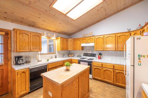 198 Turlock Dr, Big Bear City, CA 92314 photo 13