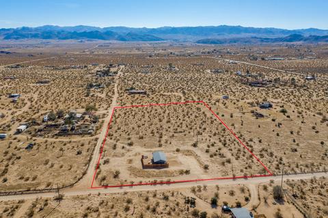 62695 Sunny Sands Dr, Joshua Tree, CA 92252 photo 3