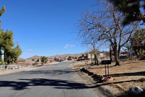 56865 Ivanhoe Dr, Yucca Valley, CA 92284 photo 8
