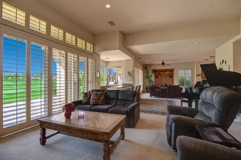 527 Arrowhead Dr, Palm Desert, CA 92211 photo 6
