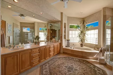 527 Arrowhead Dr, Palm Desert, CA 92211 photo 21