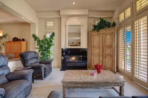 527 Arrowhead Dr, Palm Desert, CA 92211 photo 5