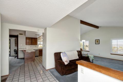 8974 Dulce Ave, Yucca Valley, CA 92284 photo 3