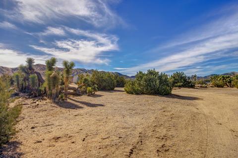 8974 Dulce Ave, Yucca Valley, CA 92284 photo 37